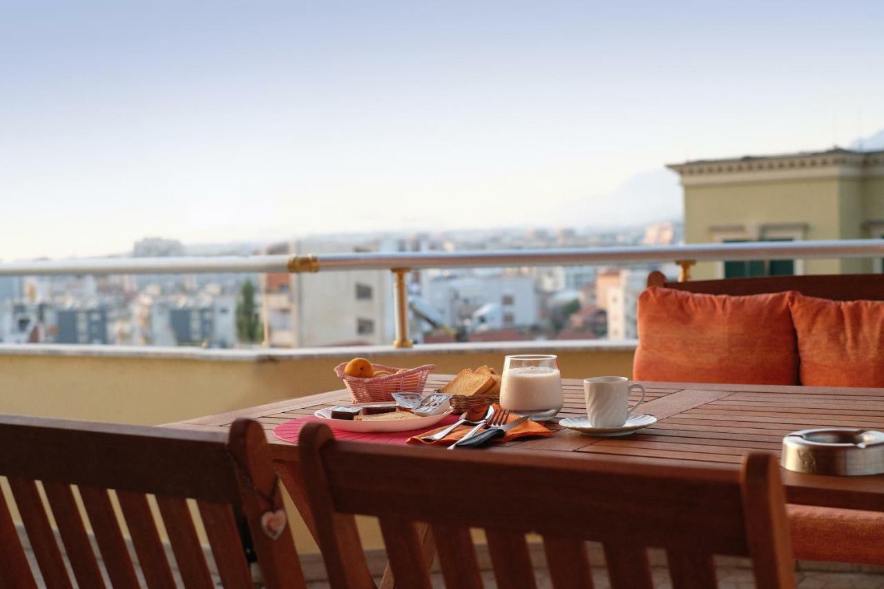 Friends Terrace Daire Tiran Dış mekan fotoğraf